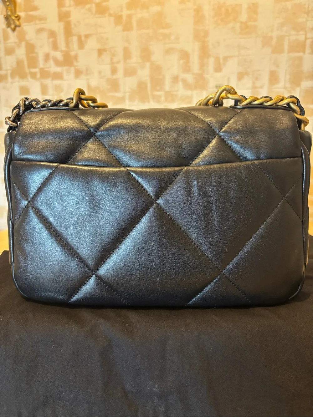 Chanel 19 Handbag. Shiny Lambskin, Gold Tone, Silver-Tone & Ruthenium-Finish
